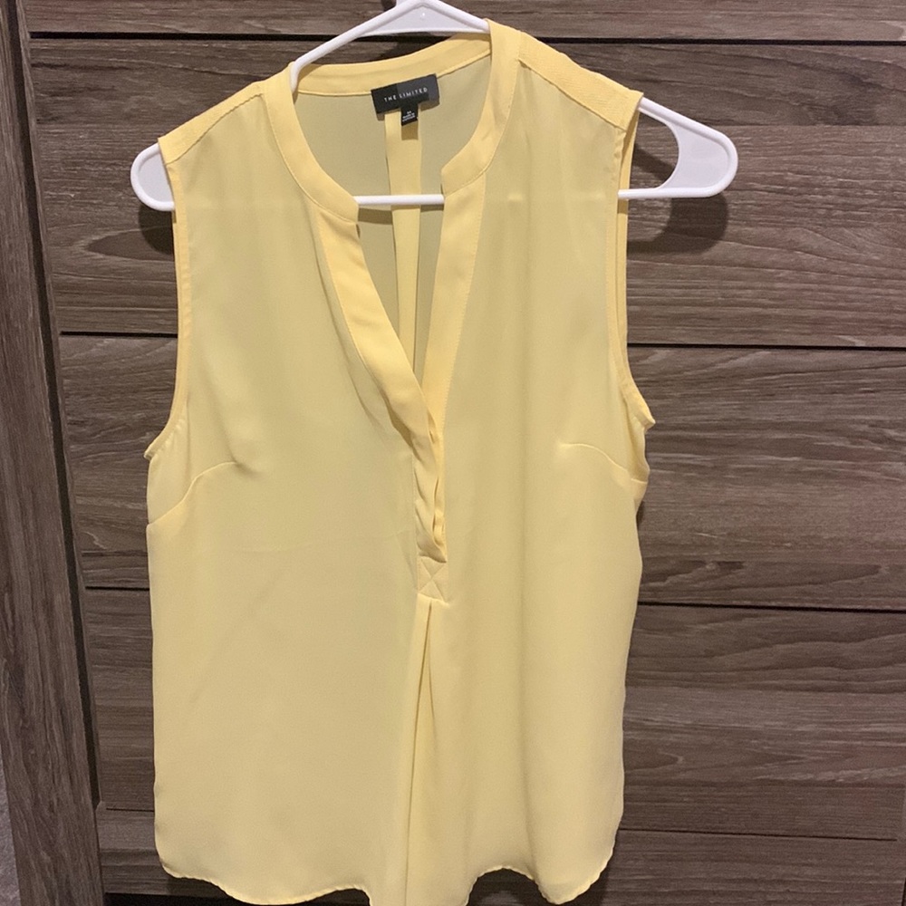 The Limited Yellow Sleeveless Blouse Size M